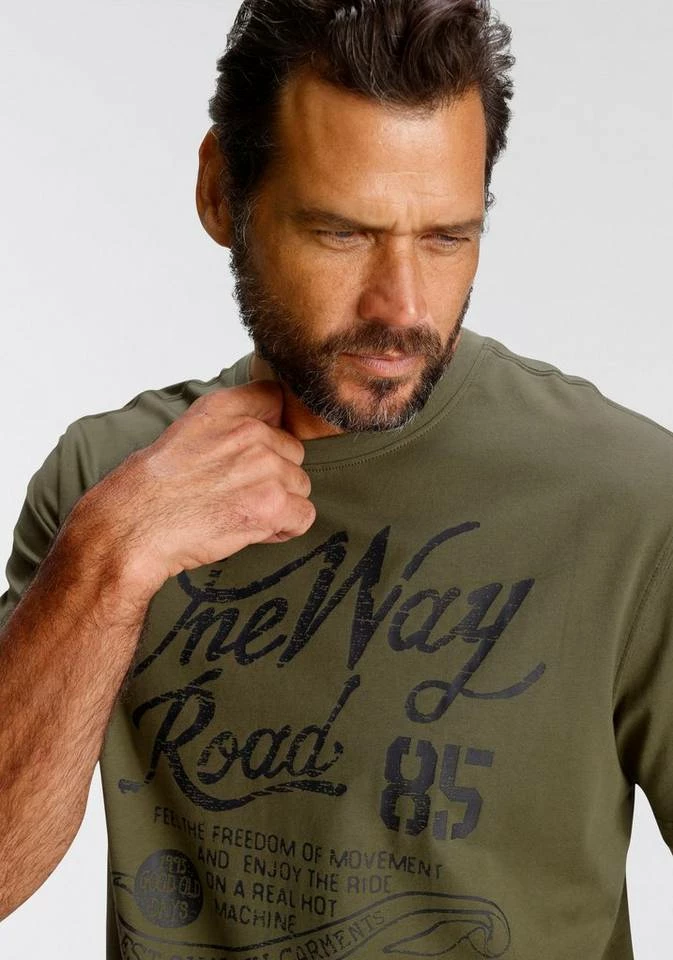 Man's World T-Shirt mit Print in Used-Optik Indigo, Oliv, Schwarz 3 Man's World T-Shirt mit Print in Used-Optik Indigo, Oliv, Schwarz – Bild 3